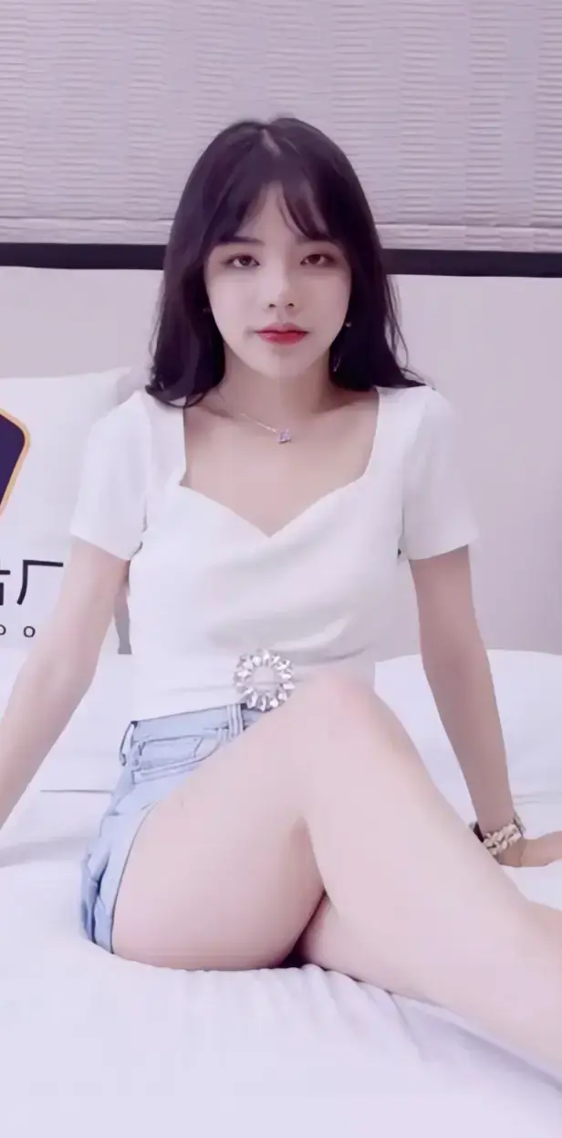 《潘甜甜三部曲》HD高清无广告免费观看-潘甜甜全集资源迅雷/阿里云盘下载-全网疯传的暗黑影像诗完整版