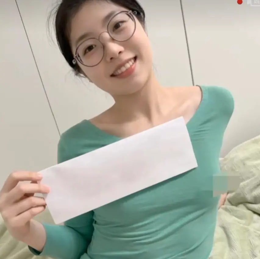 《秦嘉妮/秦嘉倪》1080P无损成片无删节-青筋女王免费在线观看-秦嘉倪全系列作品持续更新-邯郸眼镜妹生活合集无广告-秦嘉妮零广告全收录