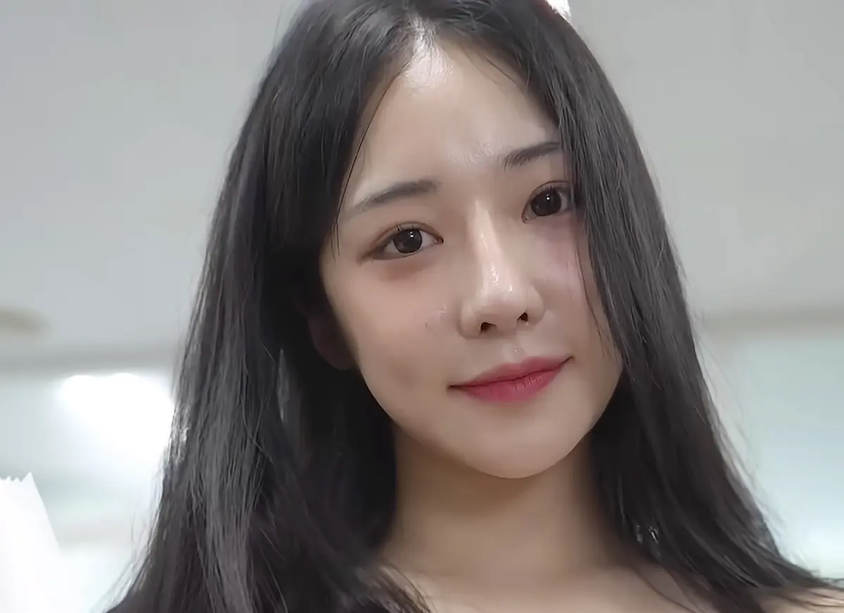 韩国综艺《hi-teenager》全集超清未删减在线观看，韩国短剧《hi-teenager神奇的眼镜》免费在线观看不卡顿，星空影院提供《hi-teenager》完整版资源一键保存随心看，职场新人...
