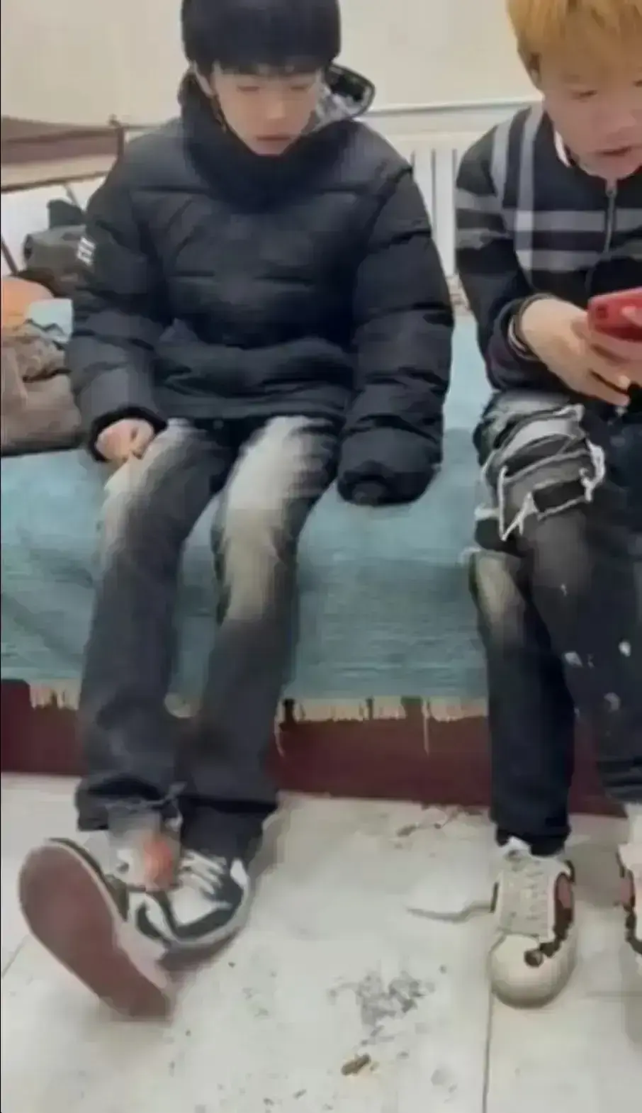 《轻奢小子和美式boy》未删减完整版免费观看-全网同步更新轻奢小子和美式boy-HD高清在线播放资源